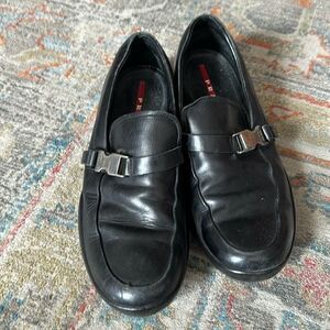 Prada ps1187 black leather loafers - 7.5